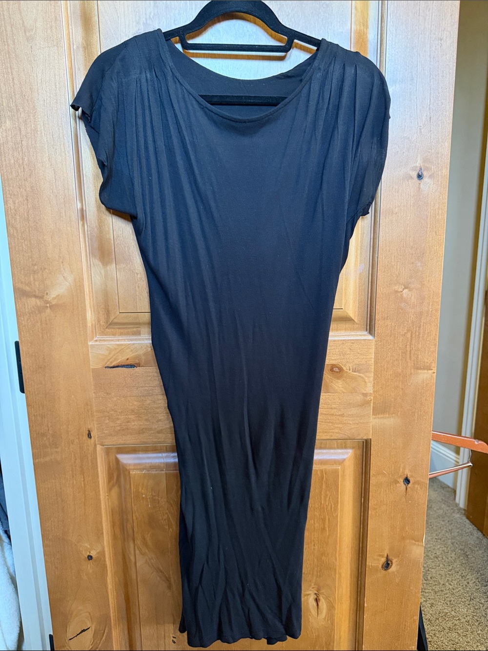 Classic Black Short-Sleeve Midi Dress Sequin Back